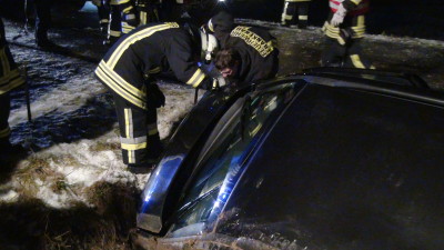 Unfall durch Strassenglätte