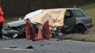 18-jährige Fahranfängein verursacht Tödlichen Unfall