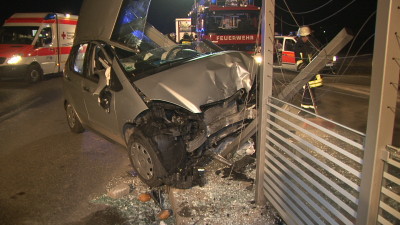 Glück im Unglück: Auto überschlägt sich