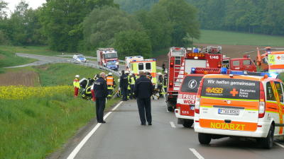 Auto überschlägt sich zwischen Wolfhagen und Leckringhausen