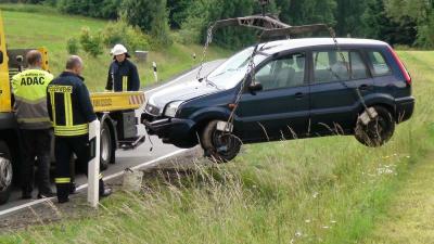 75-Jährige beim Unfall leicht verletzt