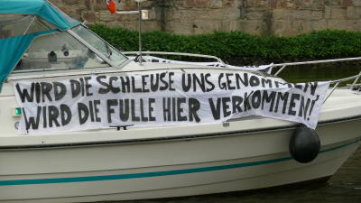 Demo an der Schleuse