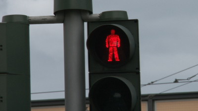 Das richtige Verhalten auf dem Schulweg sollte geübt werden