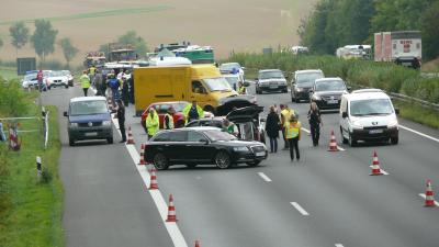 Große Polizeikontrolle auf der A7