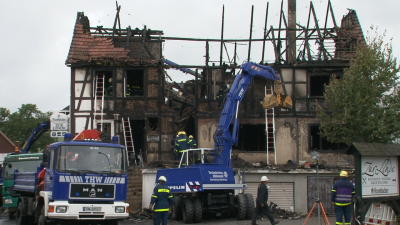 Gaststättenbrand – Kinder im Abstellraum gefunden