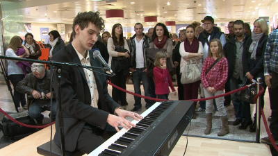 Jean-Michel Aweh ist das Supertalent 2012