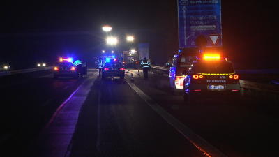 LKW-Fahrer wird auf der A49 überfahren
