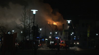 Großbrand in Borken – Löschwasser gefriert bei -8°C