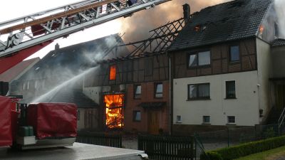 Scheunenbrand nach Blitzeinschlag in Naumburg