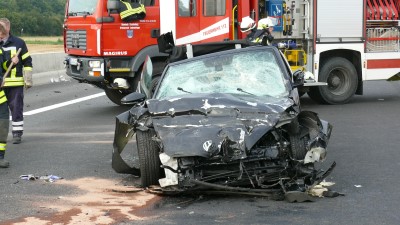 Beetle rast in LKW