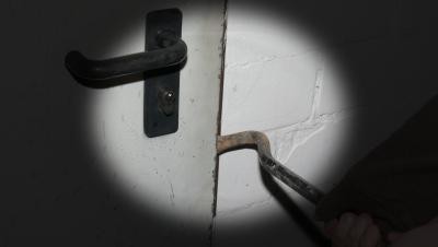 700 Neureifen aus Lagerhalle gestohlen