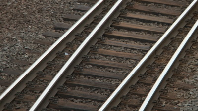 Gefährliche Mutprobe auf Bahngleisen