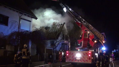 Kastel: 15- und 18-Jähriger kommen bei Explosion im Wohnhaus ums Leben