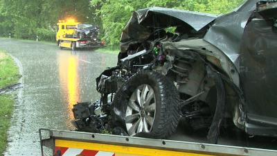 Fünf Verletzte nach Unfall auf B 80