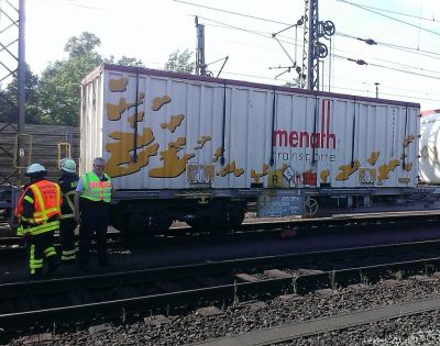 Gefahrguteinsatz – Unbekannte Chemikalie auf Bahnschienen