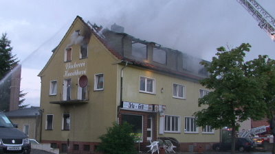 Dachstuhlbrand zerstört Wohnhaus in Wabern