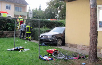 Zeugen gesucht nach Unfall in Philippinenhof
