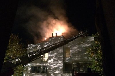 Wohnhausbrand – Stundenlanger Kampf gegen die Flammen