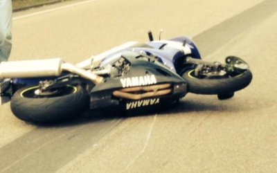 A49 – Motorradfahrer lebensbedrohlich verletzt