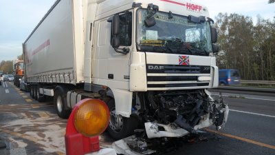 Fahrerflucht – Auffahrunfall im Baustellenbereich der A49