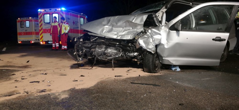 Frankfurterin kracht in ungesicherte Unfallstelle
