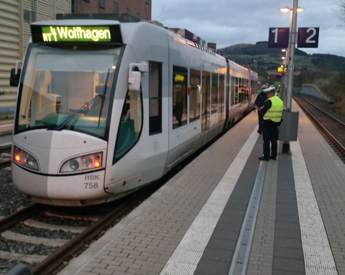 Turbolader von RT 4 brannte im Bahnhof Zierenberg – Schienenersatzverkehr