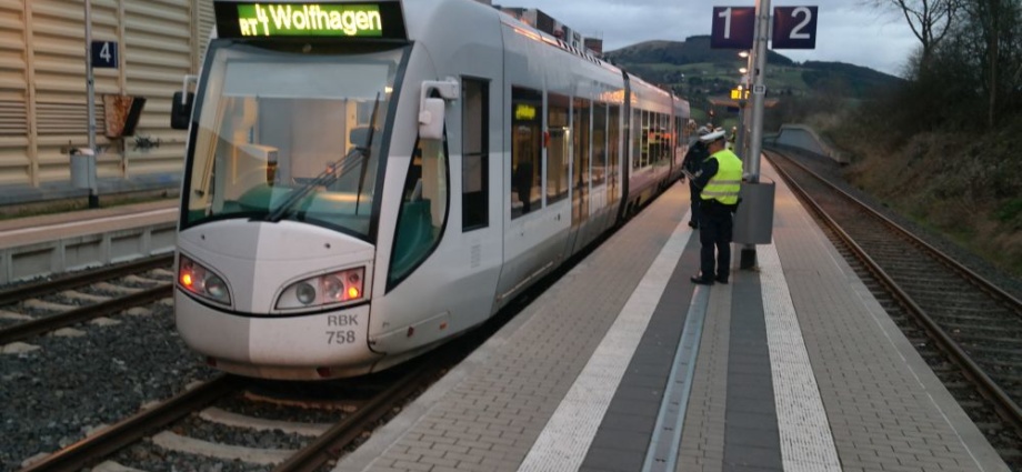 Turbolader von RT 4 brannte im Bahnhof Zierenberg – Schienenersatzverkehr