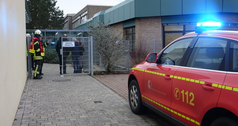 MTK: Chlorgasunfall in Schule – Hausmeister verletzt