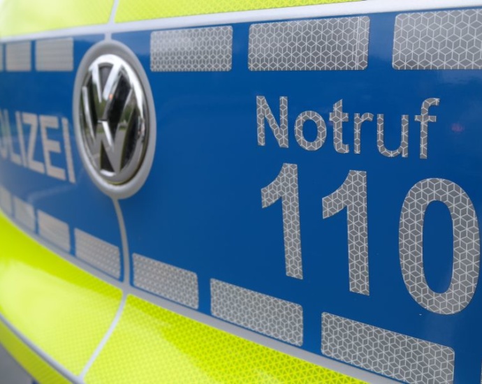 KS: 32-Jähriger zückt Pistole und bedroht Minicarfahrer: Festnahme bei Fahndung