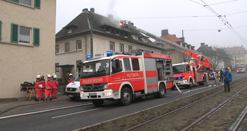 Dachstuhlbrand in Kassel: Mädchen verstorben