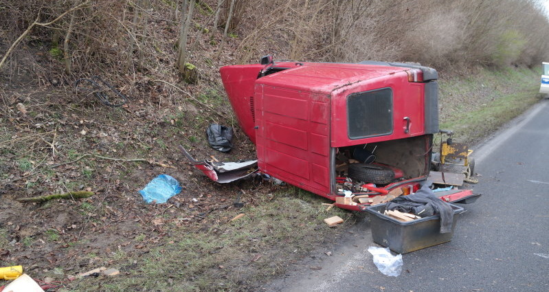 B7: Tödlicher Alleinunfall bei Oberkaufungen