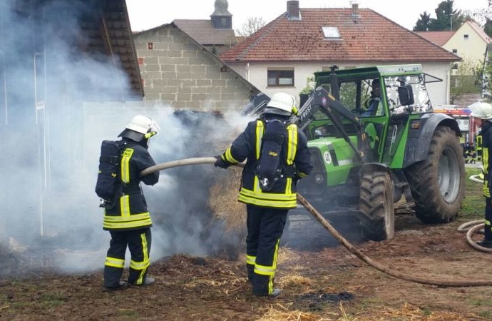 Scheune bei Spangenberg stand im Vollbrand