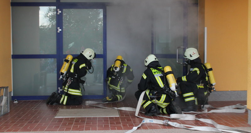 WOH: Traditionelle Pfingstübung – Brand in der Grundschule