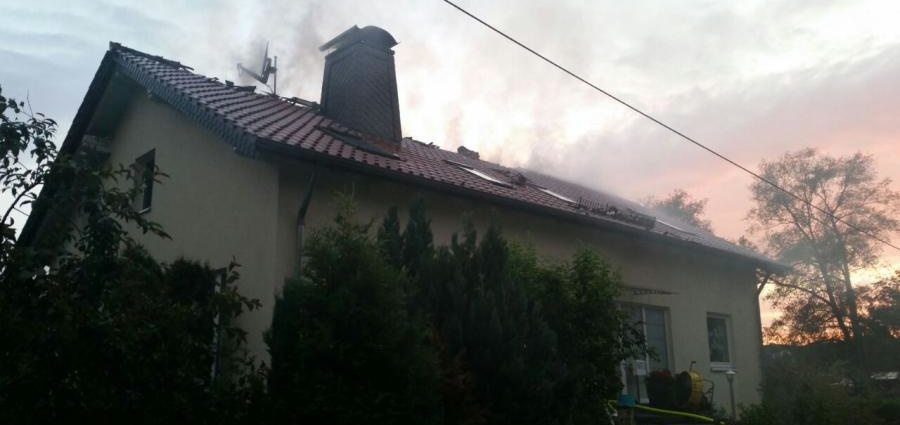 Dachstuhlbrand nach Blitzeinschlag