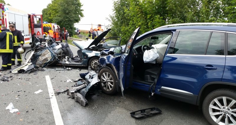 B83: Zwei Tote nach Unfall bei Grebenstein