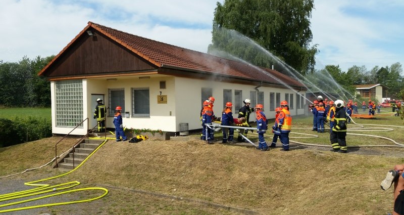 Große Übung für kleine Helfer