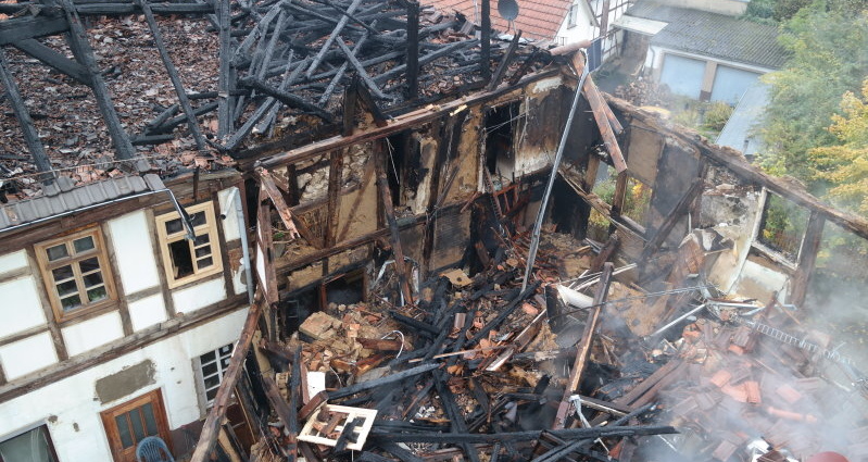 Brandermittler: Feuer brach im Keller aus