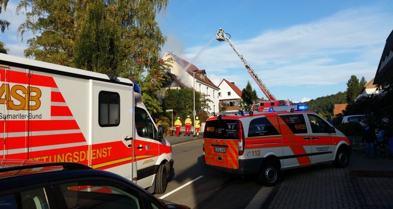 WOH: Hoher Schaden nach Dachstuhlbrand – Keine Verletzten