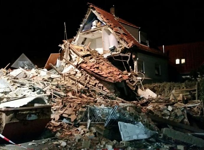 Haus eingestürzt nach Explosion