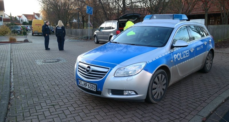 81-jähriger wird von Paketdienst überrollt – Lebensgefahr