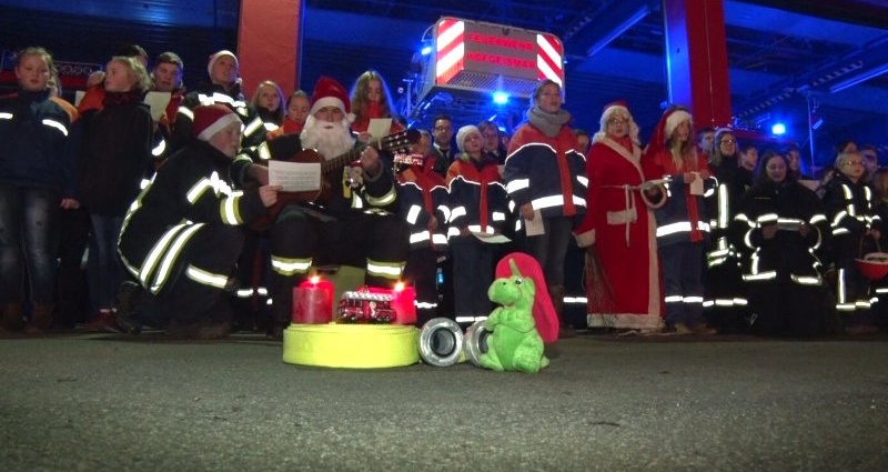Feuerwehr in Weihnachtsstimmung
