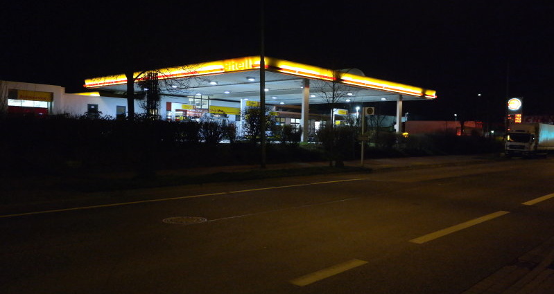 Bettenhausen: Raubüberfall auf Shell-Tankstelle