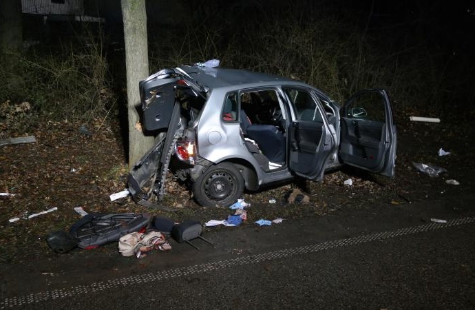 Dresdener Straße: Polizei sucht nach tödlichen Unfall Zeugen