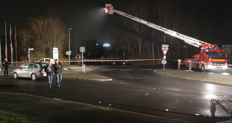 Asylbewerber mit Schnittverletzungen auf Straße gefunden
