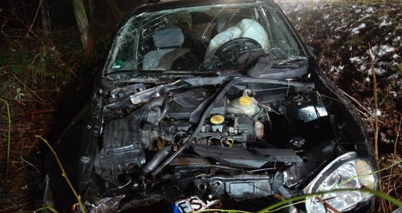 Fahrer bei Unfall nahe Nieste schwer verletzt