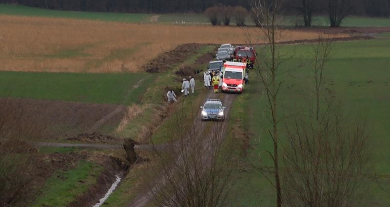 Mysteriöser Leichenfund bei Calden – Frau lag im Bachlauf
