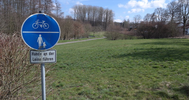 29-Jähriger Mann lag tot in Parkanlage – Todesursache derzeit unklar