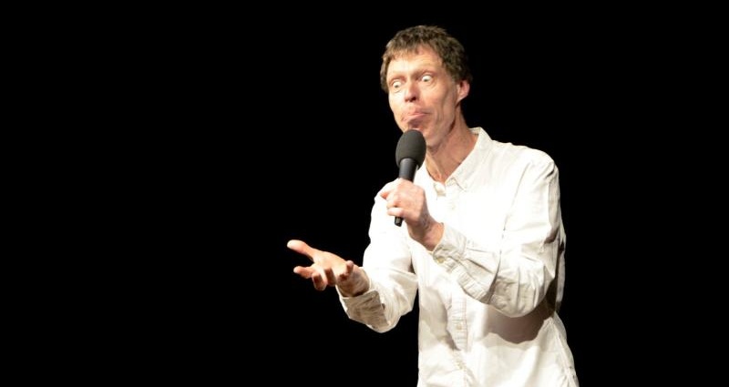 Von Lach-Yoga bis Fraze-Lifting – Maddin Schneider in Homberg