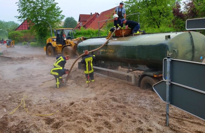 Chaos: Schlamm und Hagel nach Unwetter in Liebenau