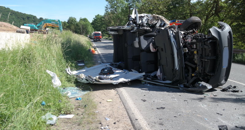 Heli: Neun Verletzte nach Unfall auf der B7